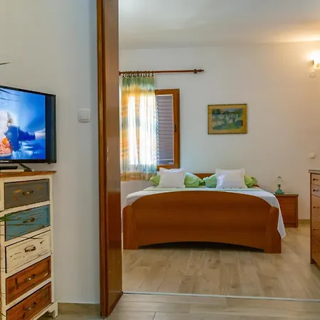 Center Ana Appartement *